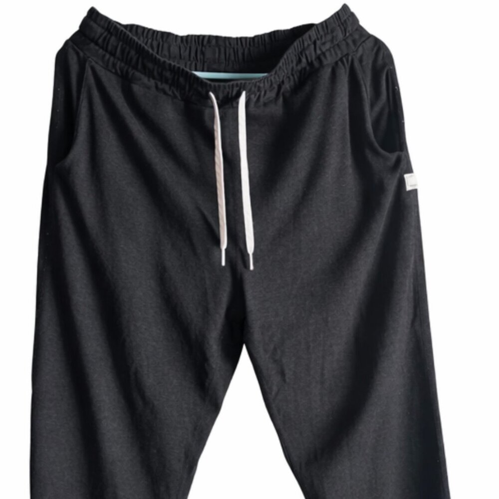 Vuori Performance Joggers- womens size small